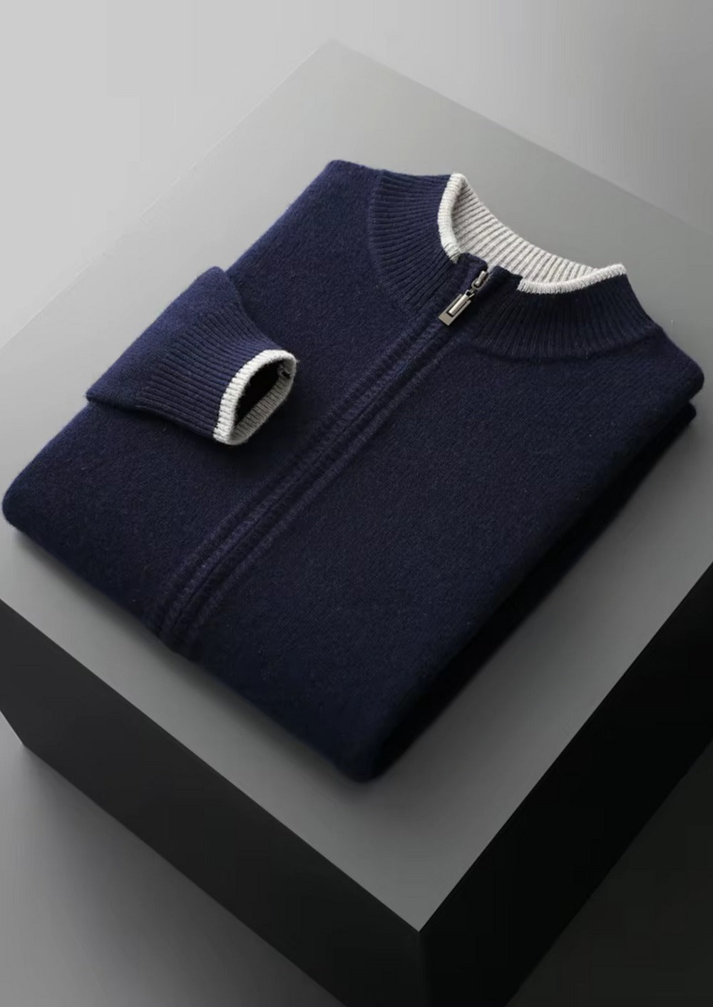 Bluza Dzianinowa Męska na Zamek – Kardigan z Kontrastowym Kołnierzem