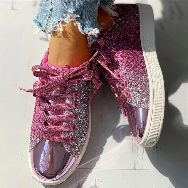 Błyszczące Sneakersy z Efektem Metallic – Komfortowe Półbuty Sznurowane z Połyskiem