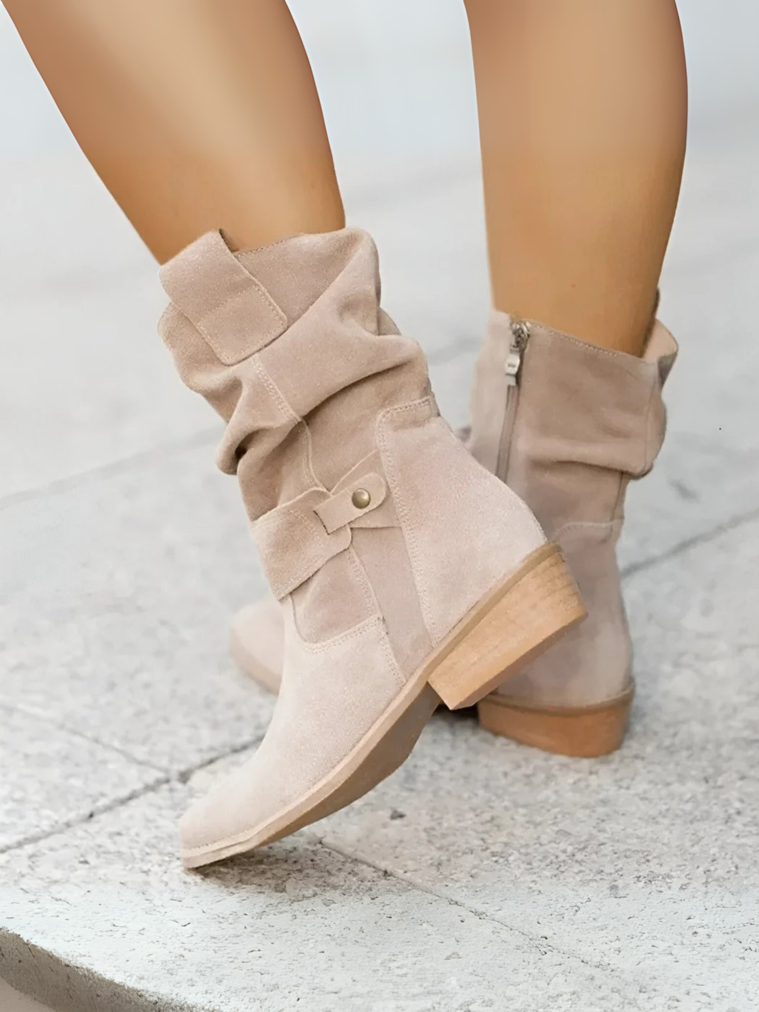 Botki damskie z paskiem