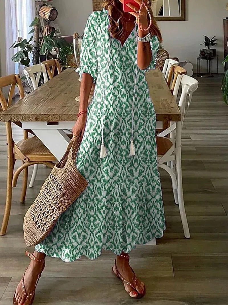 Damska Sukienka Letnia Maxi w Kwiaty - Zwiewna Sukienka z Dekoltem V i Krótkim Rękawem