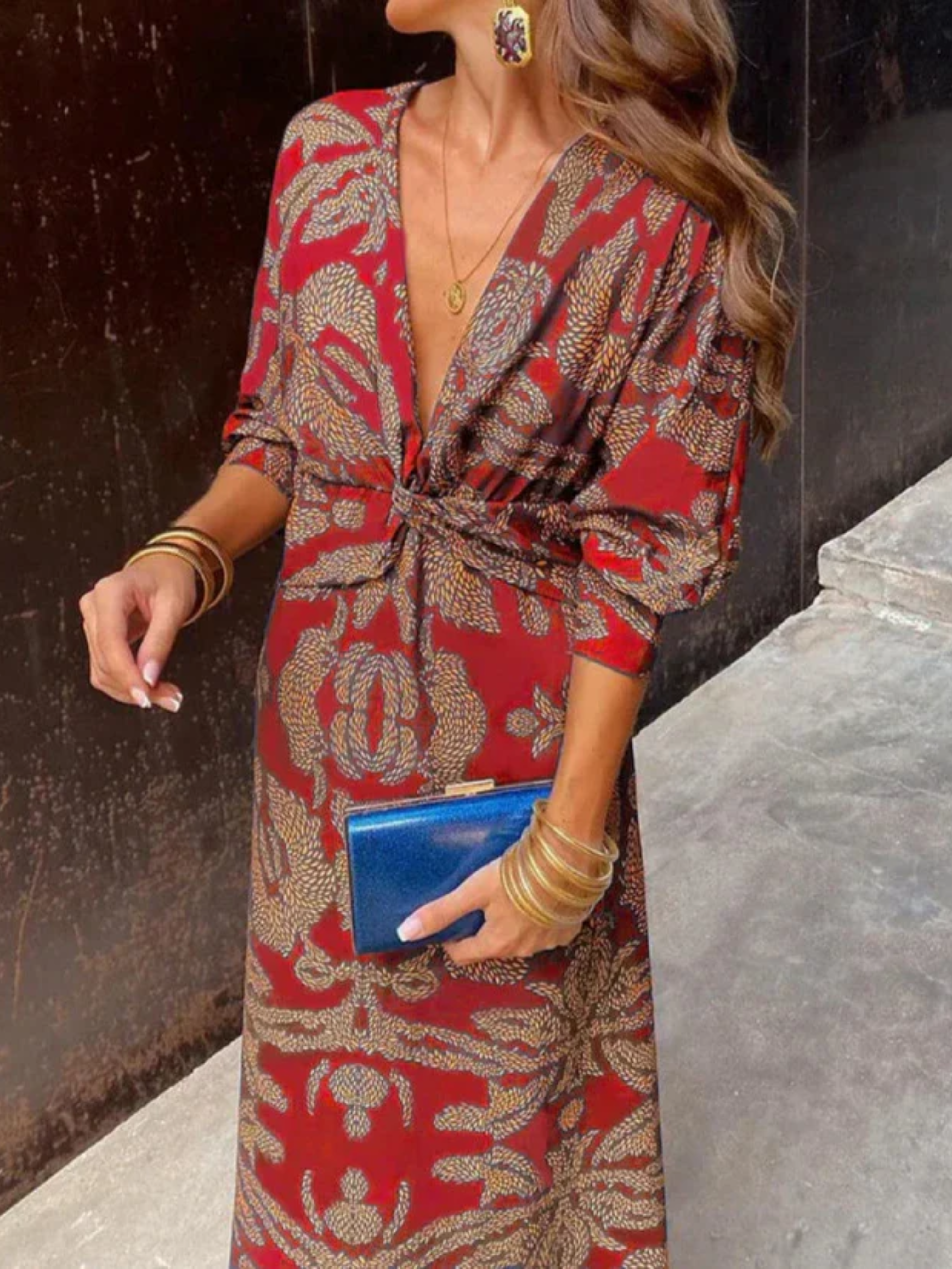 Długa sukienka maxi we wzory