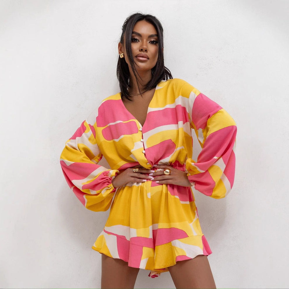 Kwiecisty Kombinezon Damski z Bufiastymi Rękawami - Krótki Pajacyk